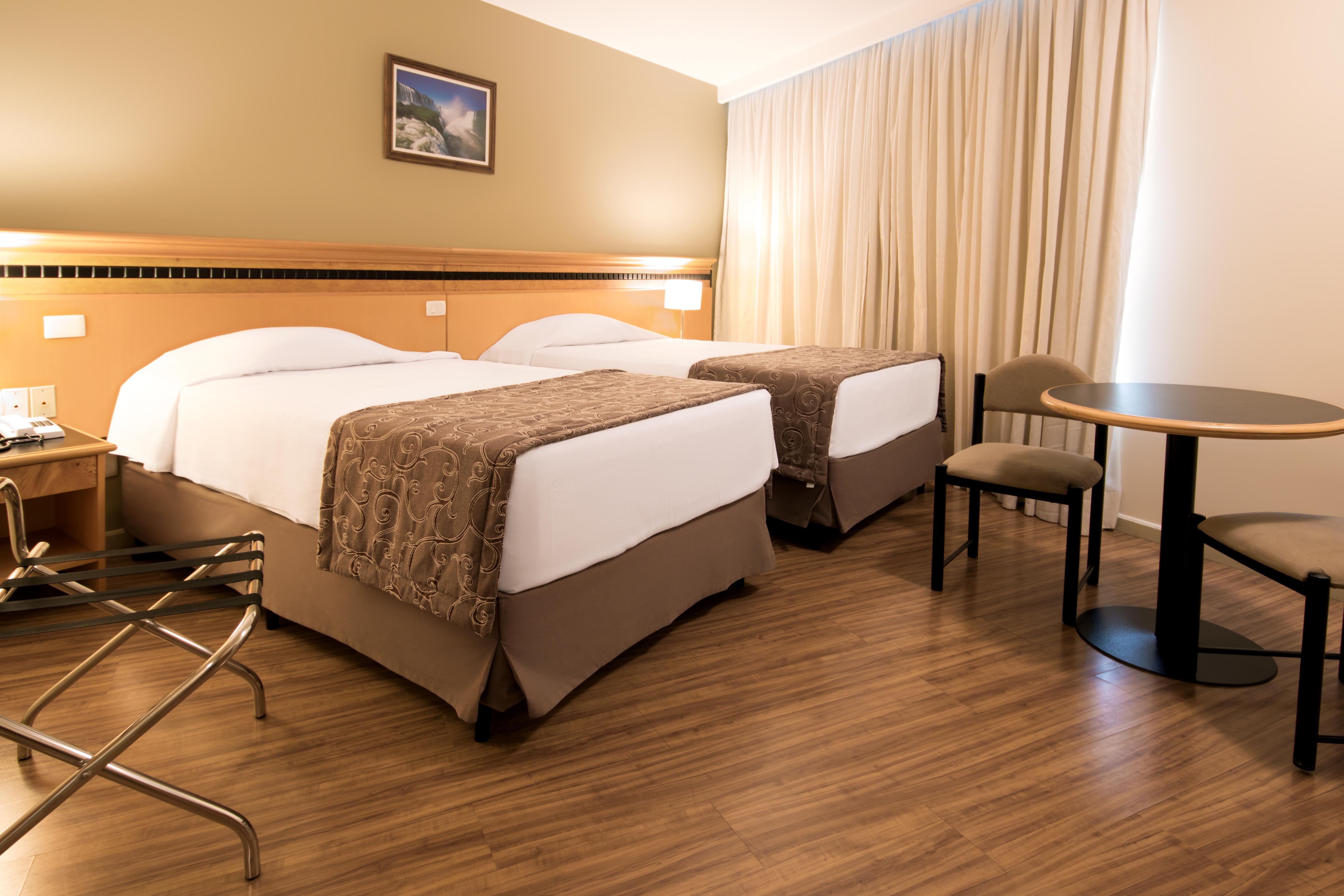 Hotel Golden Park Internacional Foz & Convencoes By Nacional Inn Φοζ ντο Ιγκουασού Εξωτερικό φωτογραφία