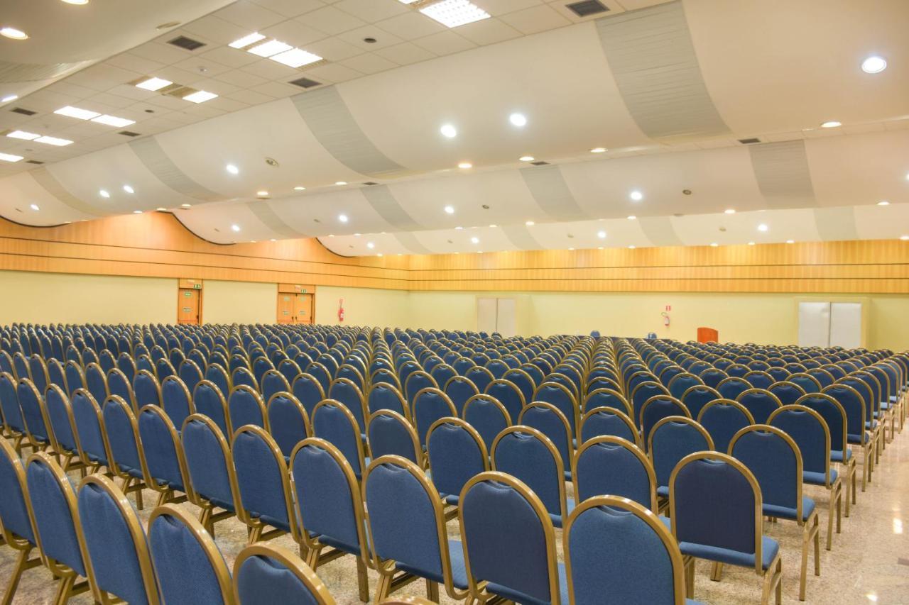 Hotel Golden Park Internacional Foz & Convencoes By Nacional Inn Φοζ ντο Ιγκουασού Εξωτερικό φωτογραφία