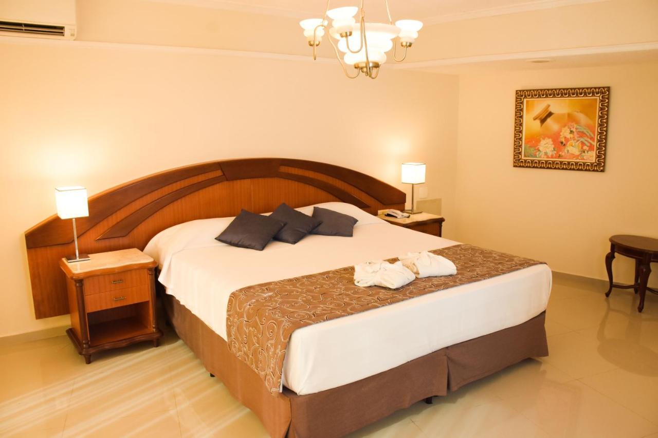 Hotel Golden Park Internacional Foz & Convencoes By Nacional Inn Φοζ ντο Ιγκουασού Εξωτερικό φωτογραφία