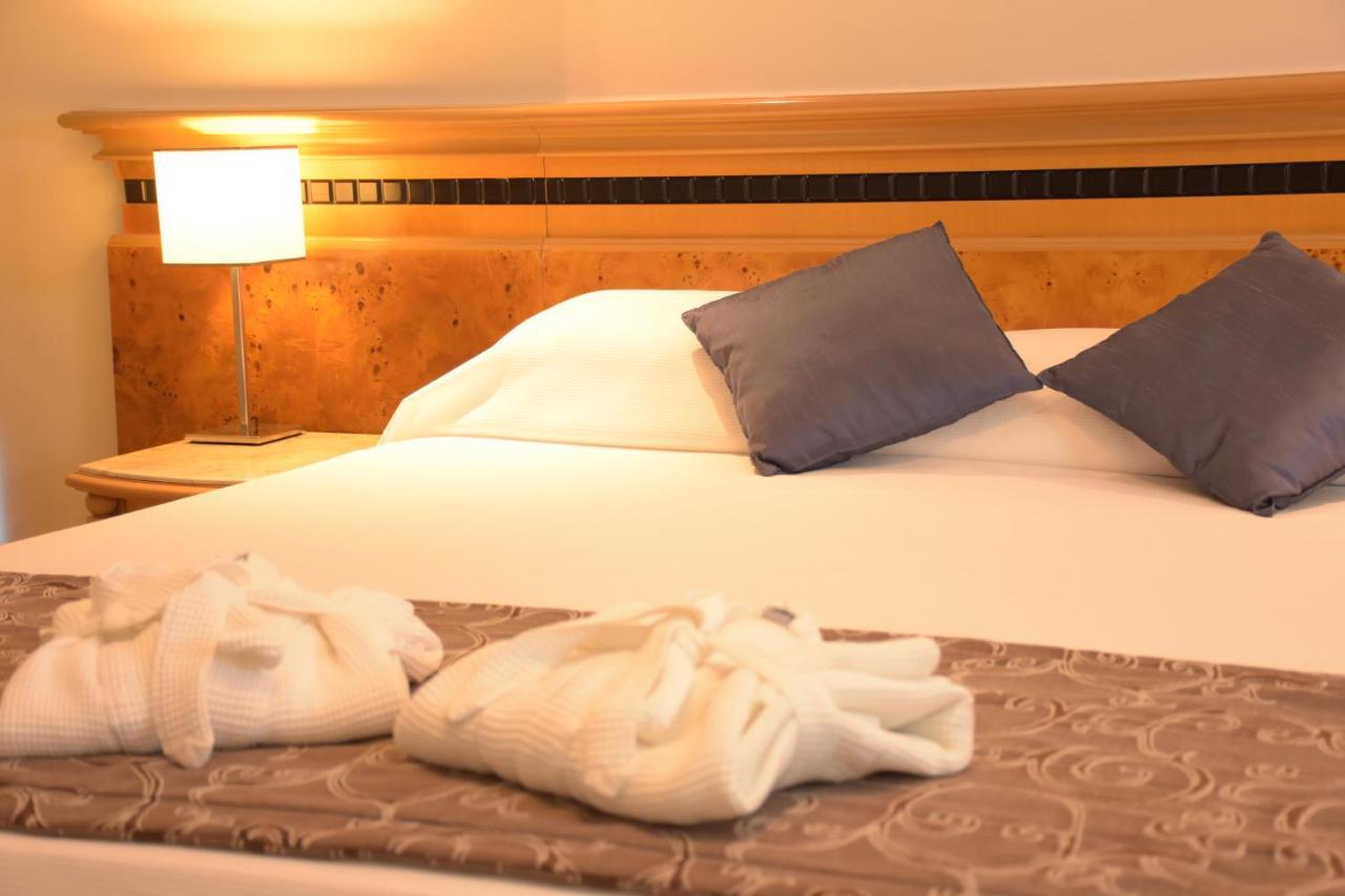 Hotel Golden Park Internacional Foz & Convencoes By Nacional Inn Φοζ ντο Ιγκουασού Εξωτερικό φωτογραφία
